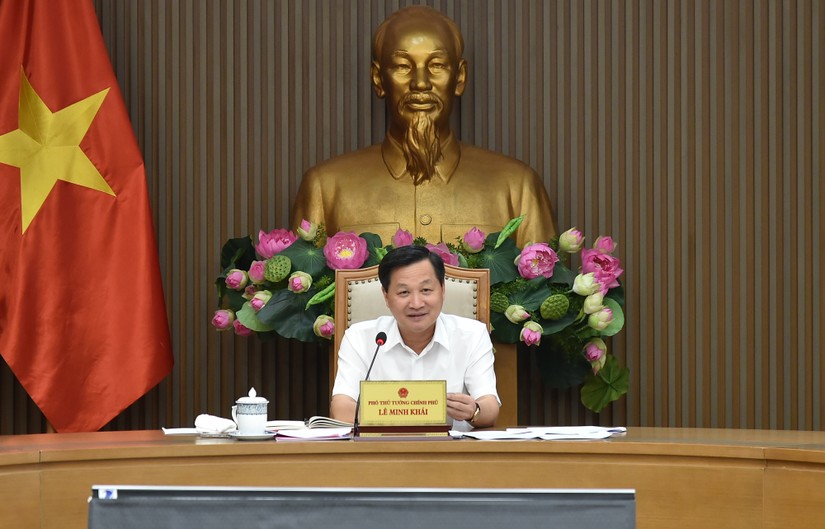Phó Thủ tướng Lê Minh Khái: Đảm bảo nguồn cung xăng dầu trong nước không bị gián đoạn.