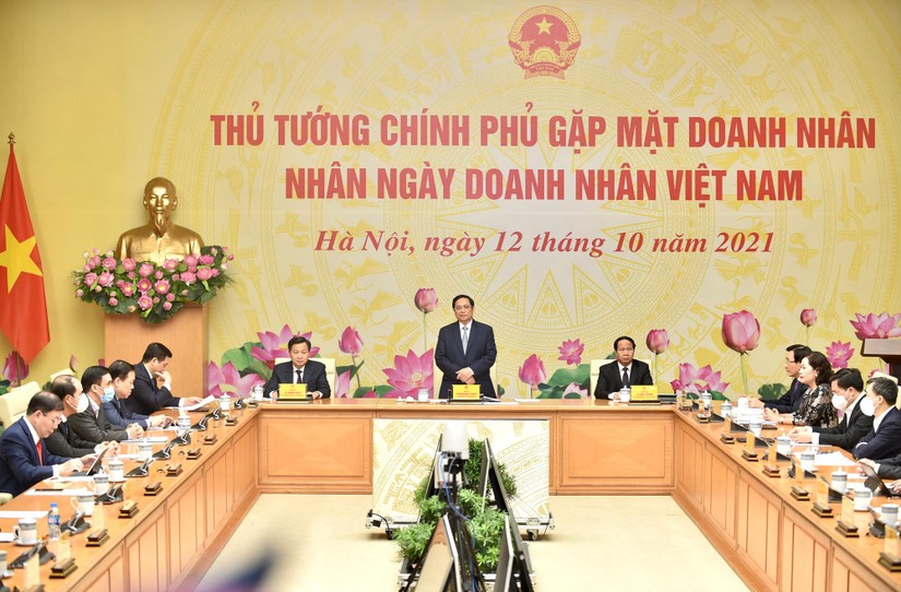 Thủ tướng Chính phủ Phạm Minh Chính gặp mặt và gửi thư cho các doanh nhân, doanh nghiệp nhân Ngày Doanh nhân Việt Nam