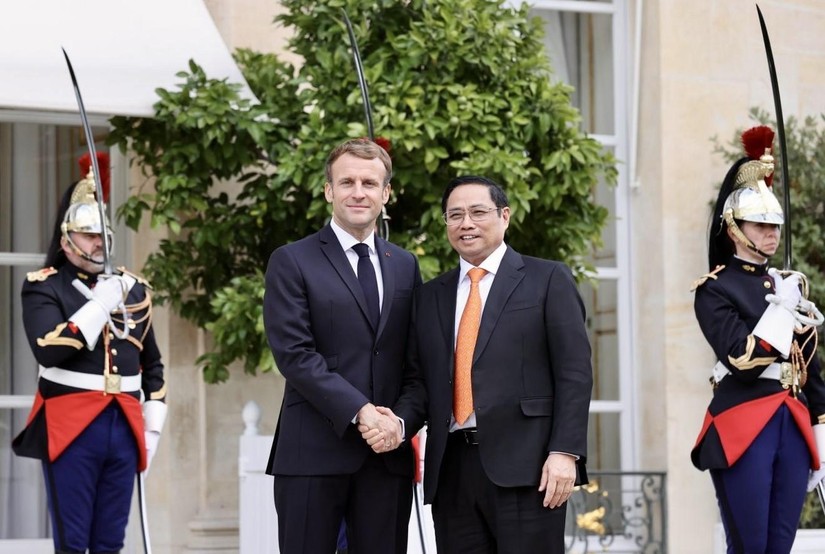 Thủ tướng Chính phủ Phạm Minh Chính trong chuyến viếng thăm Paris - Pháp cùng Tổng thống Emmaneul Macron