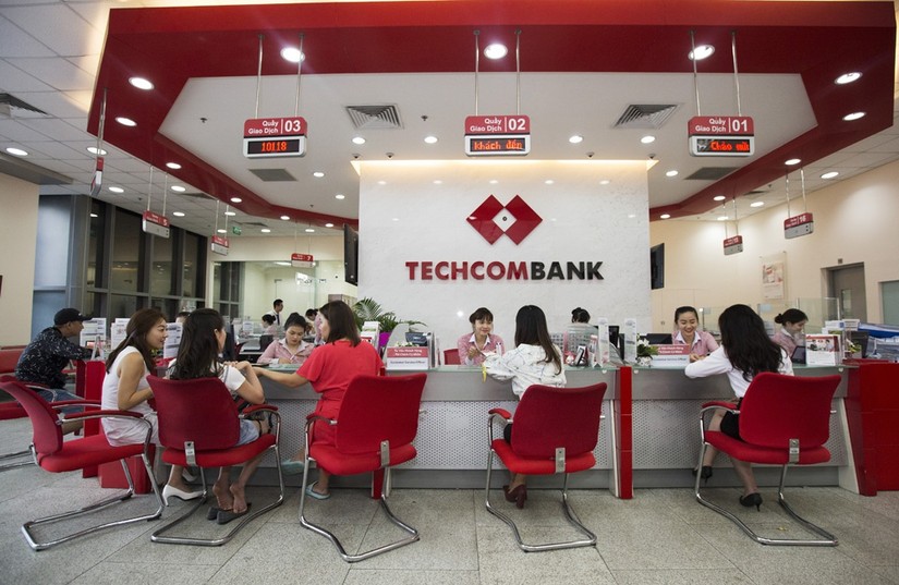 Giám đốc Kế toán Techcombank đăng ký bán lượng lớn cổ phiếu TCB