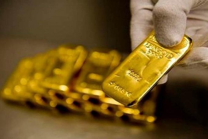 Giá vàng thế giới chịu áp lực giảm, giá vàng trong nước sát mốc 58 triệu đồng