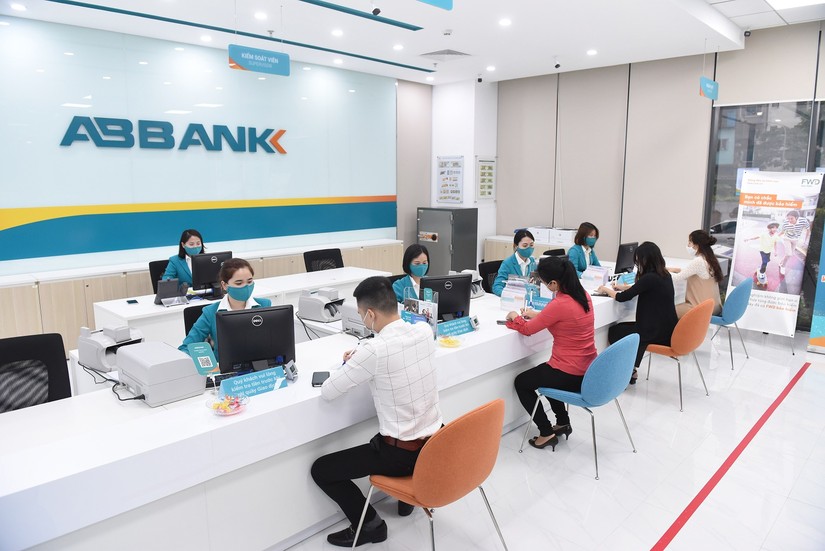 ABBank chia cổ phiếu thưởng 35% để tăng vốn