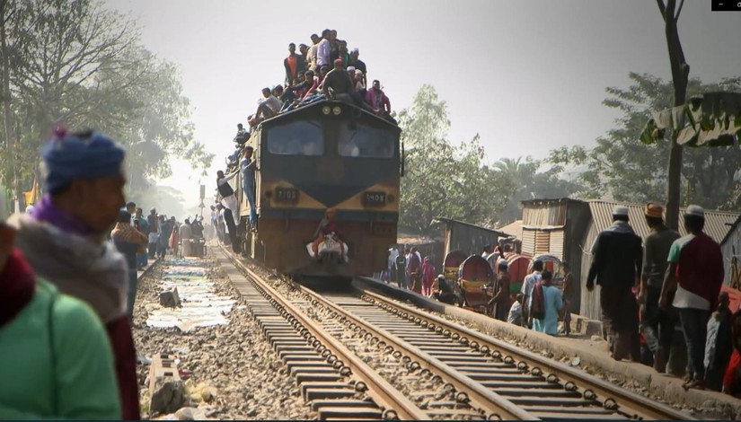 'Chuyến tàu tử thần' chở người hành hương ở Bangladesh