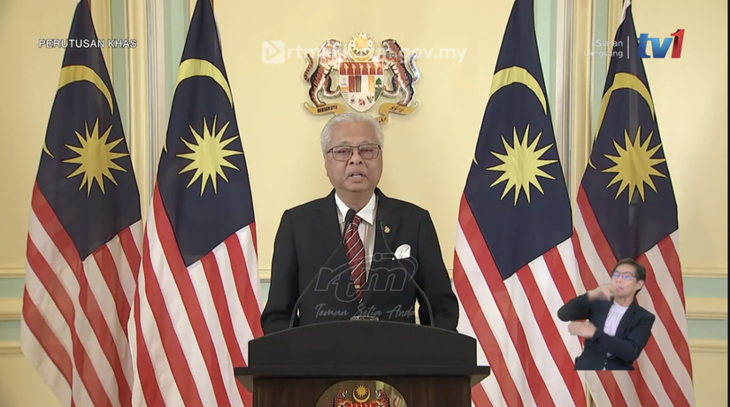 Thủ tướng Malaysia Ismail Sabri tuyên bố giải tán Quốc hội trên sóng truyền hình. Ảnh: Yahoo News