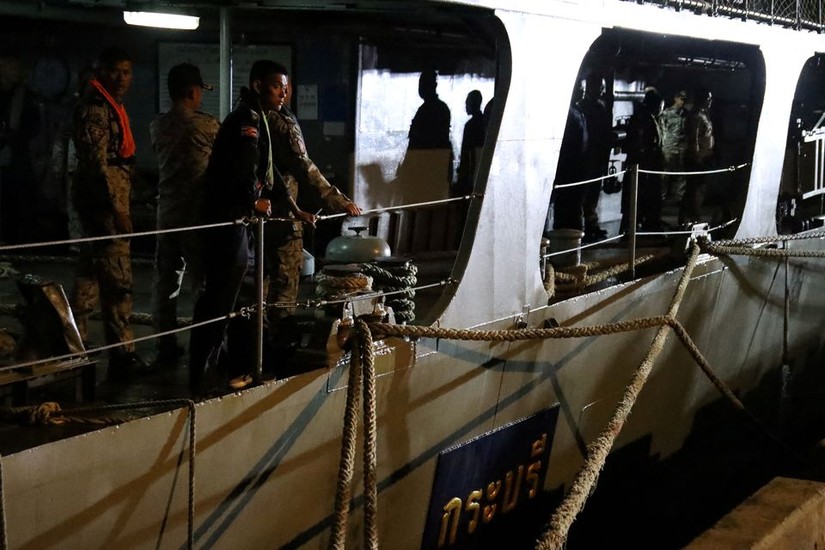 30 thủy thủ của tàu HTMS Sukhothai vẫn đang mất tích. Ảnh: Reuters