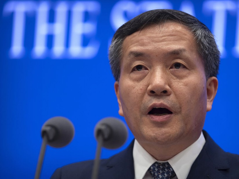 Ông Shen Hongbing, Giám đốc Trung tâm kiểm soát và phòng ngừa dịch bệnh Trung Quốc (CDC). Ảnh: AP
