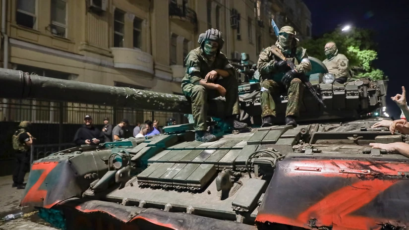 Xe tăng Wagner trên đường phố Rostov-on-Don, Nga, ngày 24/6. Ảnh: Reuters