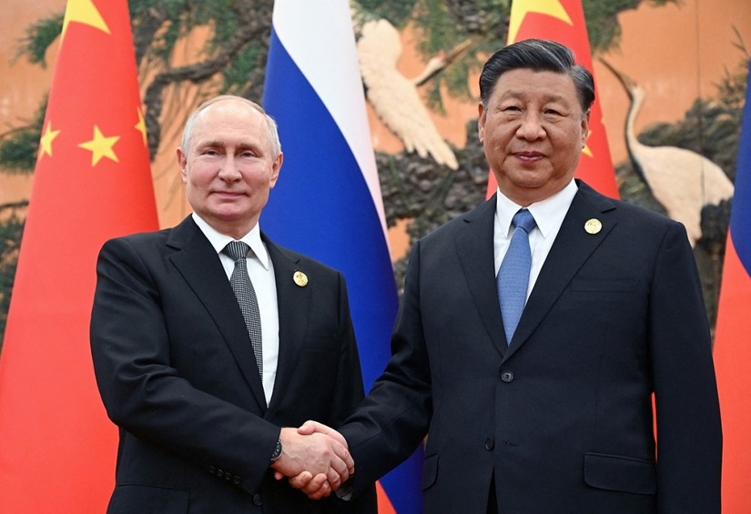 Chủ tịch Trung Quốc Tập Cận Bình gặp Tổng thống Nga Vladimir Putin tại Bắc Kinh, ngày 18/10. Ảnh: Sputnik