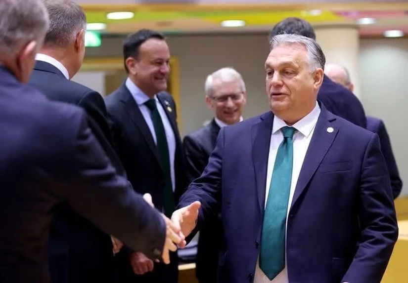 Thủ tướng Hungary Viktor Orban tham dự Hội nghị thượng đỉnh EU tại Brussels, Bỉ, ngày 1/2. Ảnh: Reuters