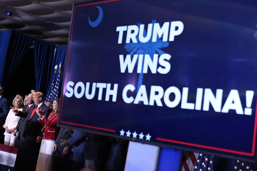 Ông Donald Trump phát biểu tại sự kiện theo dõi kết quả bầu cử sơ bộ tại thành phố Columbia, bang Nam Carolina, ngày 24/2. Ảnh: AP