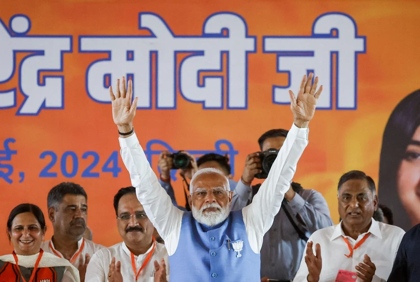 Thủ tướng Ấn Độ Narendra Modi trong một cuộc vận động cử tri tại New Delhi, ngày 22/5. Ảnh: Reuters 