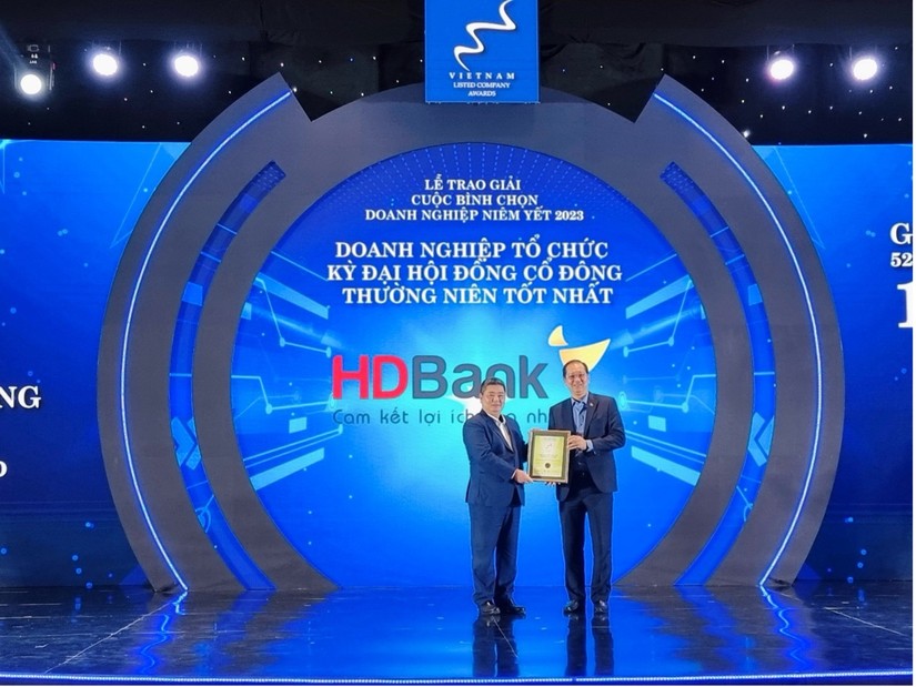 HDBank nhận cú đúp giải thưởng Báo cáo thường niên và tổ chức ĐHĐCĐ tốt nhất