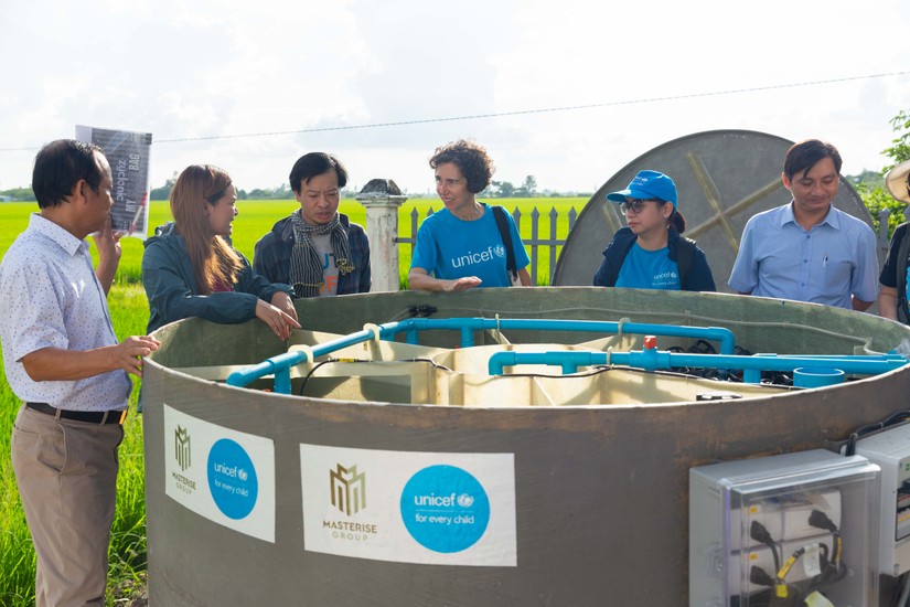 Bể Aquonic đã được lắp đặt và đi vào vận hành từ tháng 11/2023 tại Trường Tiểu Học Long Phú C (Sóc Trăng). Ảnh: UNICEF Việt Nam
