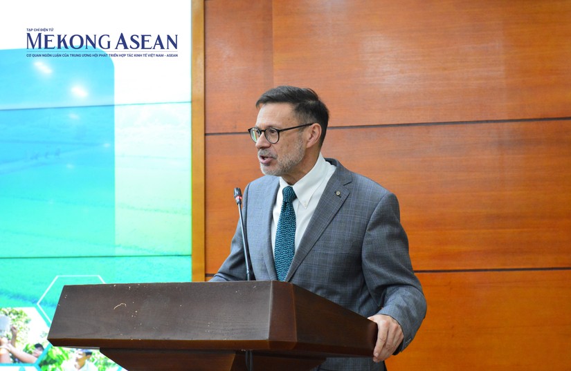 Đại sứ Andrew Goledzinowski phát biểu tại sự kiện. Ảnh: Lê Hồng Nhung/Mekong ASEAN 