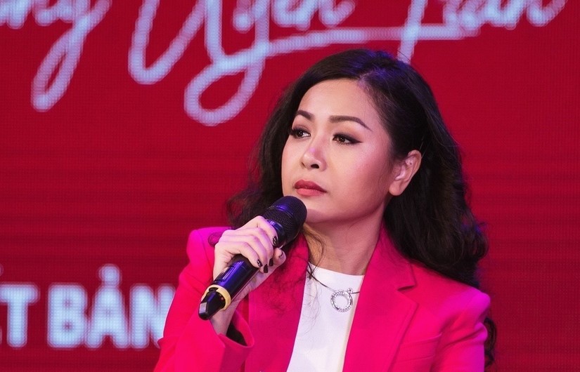 Bà Trần Uyên Phương đã bán ra gần hết cổ phiếu YEG.