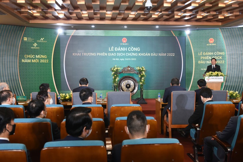 Bộ trưởng Bộ Tài chính nêu ra 5 nhiệm vụ trọng tâm của thị trường chứng khoán năm 2022 - Ảnh: Dũng Minh
