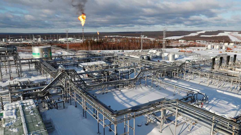 Một nhà máy xử lý dầu tại khu vực Irkutsk, Nga. Ảnh: Reuters