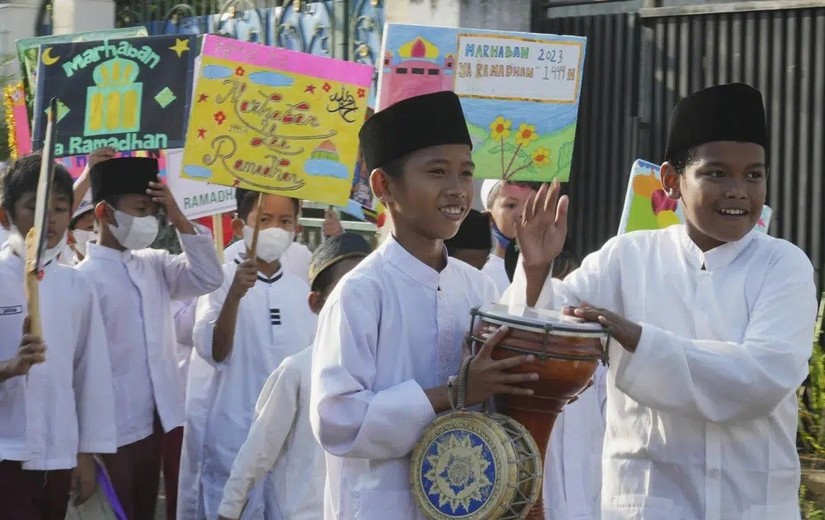 GDP quý 2/2023 của Indonesia ghi nhận tốc độ tăng trưởng tích cực do chi tiêu mạnh trong các dịp lễ như Ramadan. Ảnh: AP