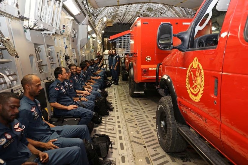 Đoàn cứu trợ của Qatar lên đường tới Morocco tại Căn cứ Không quân Al Udeid, gần Doha, Qatar, ngày 10/9/2023. Ảnh: Reuters