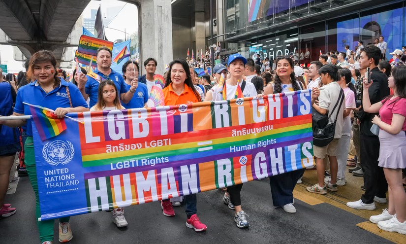 Người dân tham gia tuần hành ủng hộ cộng đồng LGBT+ tại Bangkok, Thái Lan. Ảnh: Shutterstock