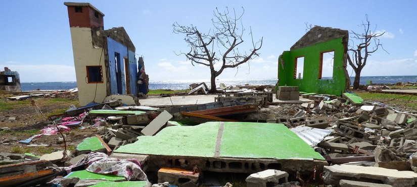 Các hiện tượng thời tiết cực đoan đang tàn phá nhiều quốc gia, bao gồm cả Fiji, nơi bị bão tấn công vào năm 2016. Ảnh: OCHA
